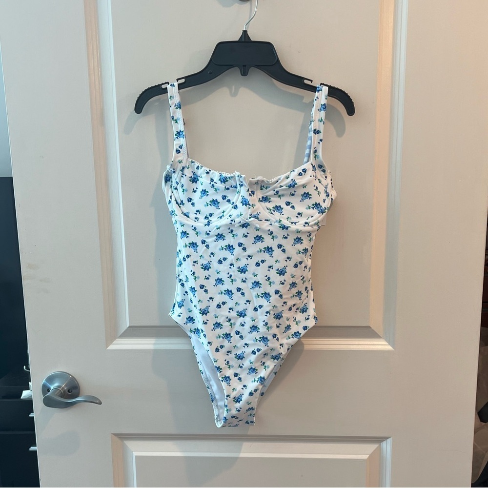 Bingo Surf Underwire One Piece Shabby Chic One Piece Swimsuit NWT